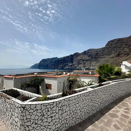 Sea View In Gigantes Apartman
